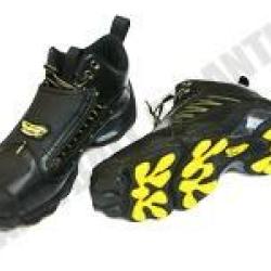 Chaussures JT - Taille 40.5 EU