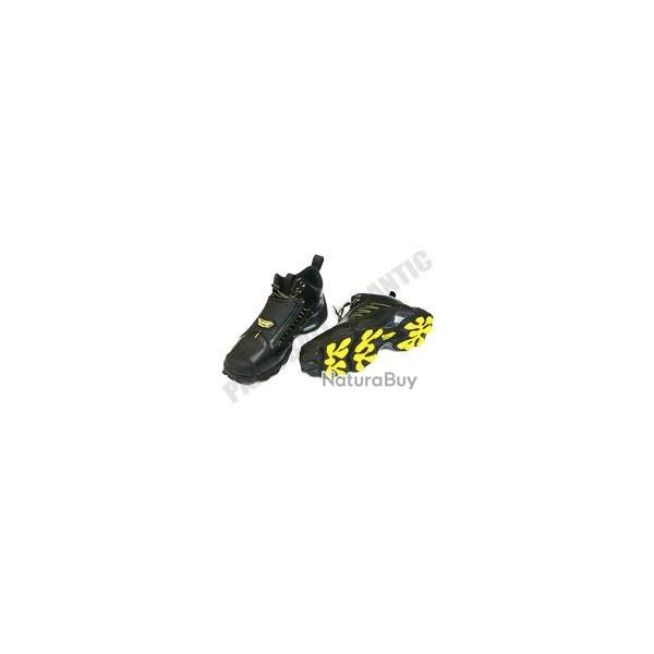 Chaussures JT - Taille 40.5 EU