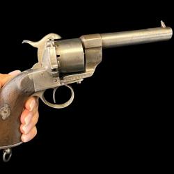 TR&Egrave;S BEAU REVOLVER LEFAUCHEUX 1858/1861 de carabiniers italiens cal. 12mm