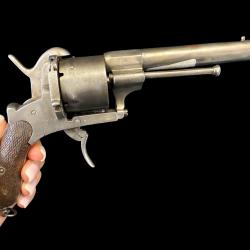 &Eacute;NORME REVOLVER &Agrave; BROCHE cal. 12mm