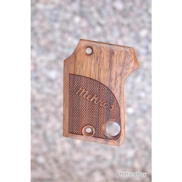 PLAQUETTES MIKROS mod�le K grips (partiellement en damier et logo)