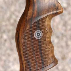 PLAQUETTES (GRIPS) RUGER GP100 TARGET blued (cadre en acier bronz&eacute;)