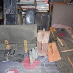 militaria divers , &eacute;tuis kit vide nettoyage fm24/29 ,couvre culasse  MAS 36-49 ,porte-chargeurs noir