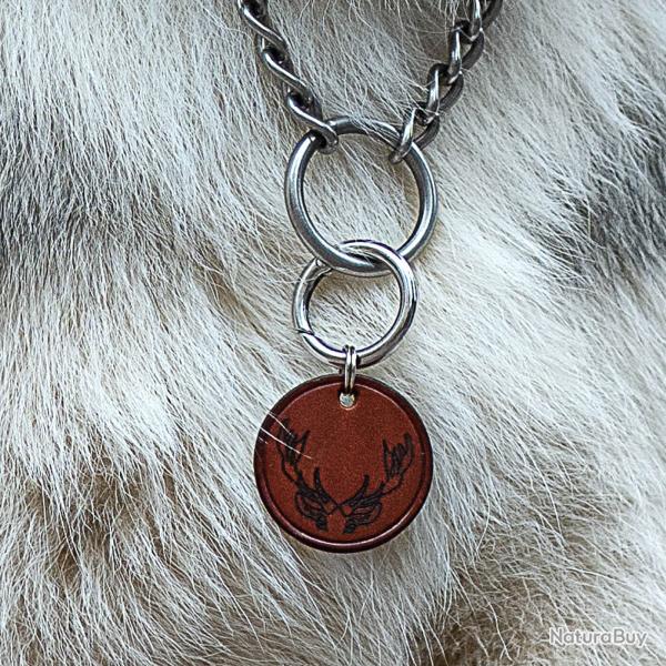 M�daille d'identification en cuir - la Pr�cieuse