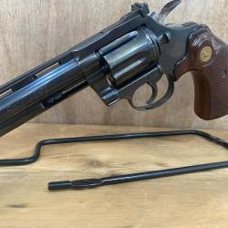 COLT DIAMONDBACK revolver calibre 22lr 6coups canon de 4''