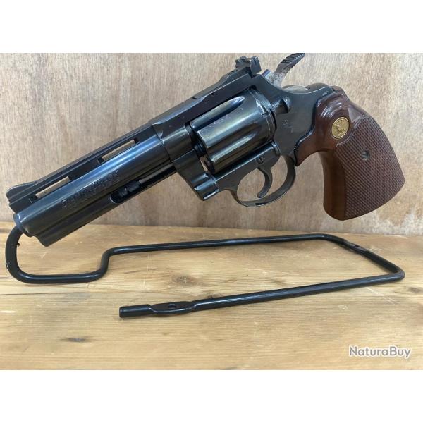 COLT DIAMONDBACK revolver calibre 22lr 6coups canon de 4''