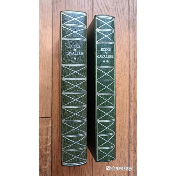 2 volumes  "Ecole de cavalerie" par M.de la Gu�rini�re