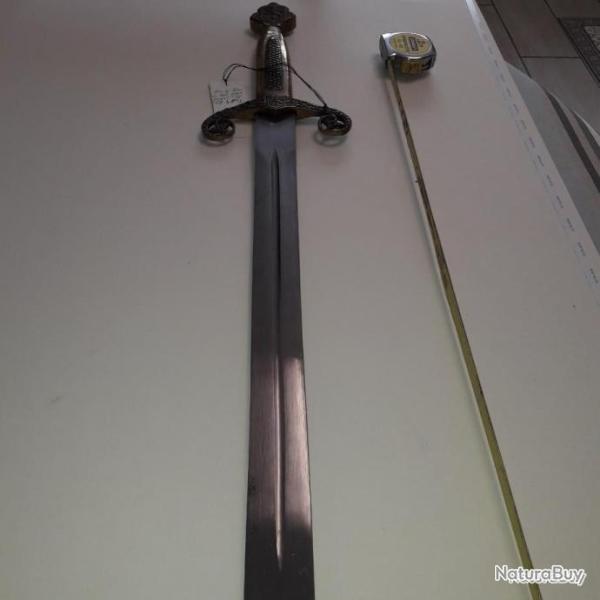 GRANDE EPEE A DEUX MAINS STYLE RENAISSANCE