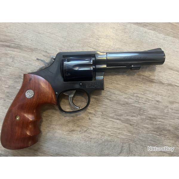 Smith & Wesson model 10