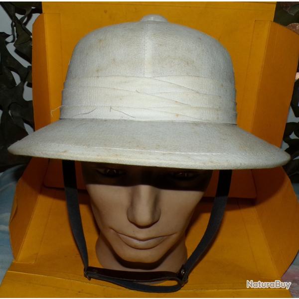 CASQUE COLONIAL EN LIEGE , FABRICATION FRANCAISE IDEAL CASQUE MARQUE DEPOSEE , TAILLE 55 AVEC SA JUG