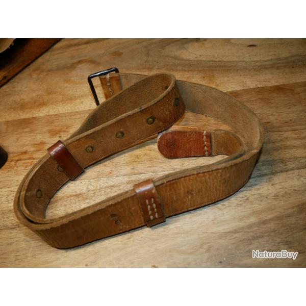 Bretelle de tir MAS 45 / FRF1 / FRF2 / MSE en cuir fauve avec rivets de but�e de r�glage