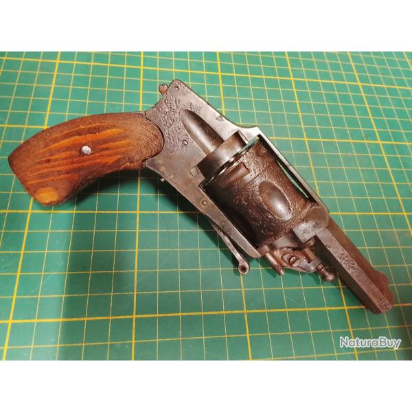Revolver velodog hammerless 8mm92. Non fonctionnel.