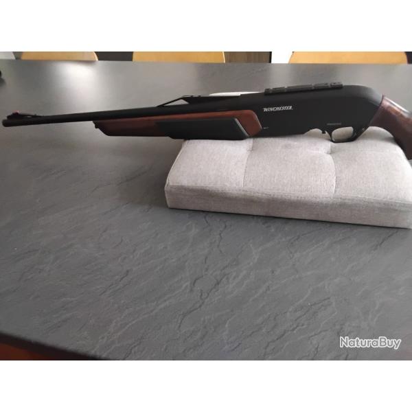 VENDS CARABINE WINCHESTER  SXR2 PUMP CAL 300WIN MAG CANON 53 CM