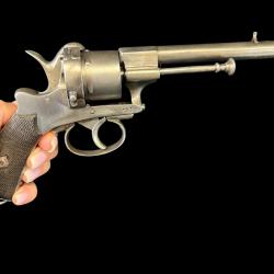 REVOLVER A BROCHE CALIBRE 9mm num&eacute;ro de s&eacute;rie 19323