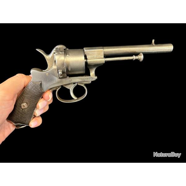 REVOLVER A BROCHE CALIBRE 9mm num�ro de s�rie 19323