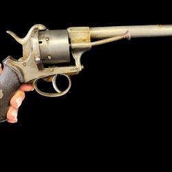 &Eacute;NORME REVOLVER &Agrave; BROCHE cal. 12mm num&eacute;ro de s&eacute;rie 19657