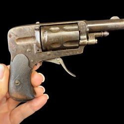 REVOLVER HAMMERLESS cal. 6mm VELODOG num&eacute;ro 9604