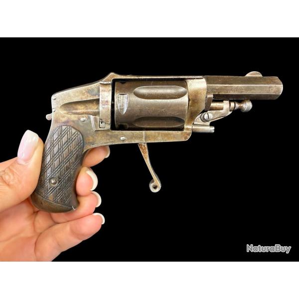 BEAU REVOLVER HAMMERLESS cal. 6mm VELODOG