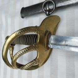 Sabre officier cuirassier / carabinier / dragon Klingenthael Mod&egrave;le 1822 bancal