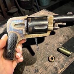SUPERBE REVOLVER HAMMERLESS Cal. 8mm92