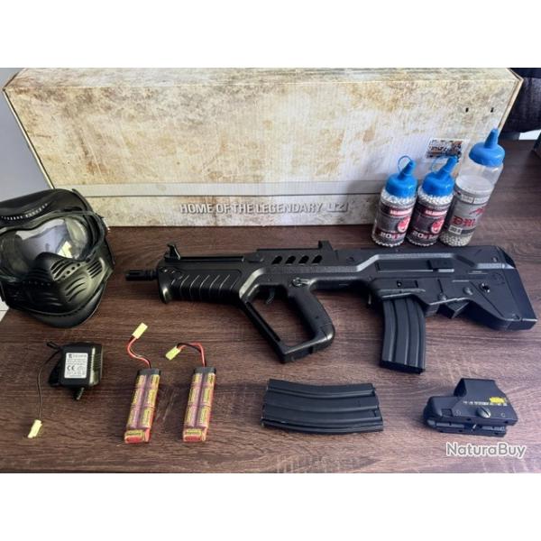 Pack complet Airsoft IWI Tavor 21 AEG 1,3J (Umarex) + accessoires