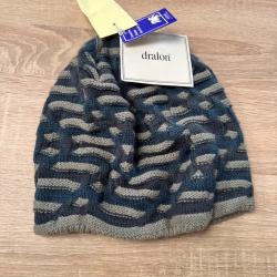 bonnet Dralon bleu et gris a vendre aux ench&egrave;re destockage chasse armurerie
