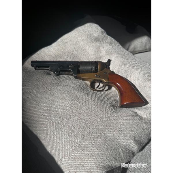 Colt Navy calibre .36 MAVI XX8 1972 fabricant � idendifier