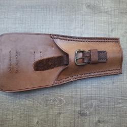 Lot de 5 Etui en cuir Boite et Porte Fourreau
