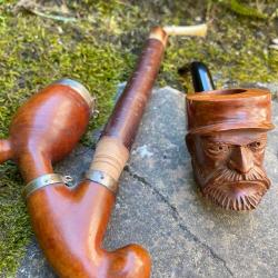 Deux pipes: Soldat l&eacute;gionnaire et for&ecirc;t noire.