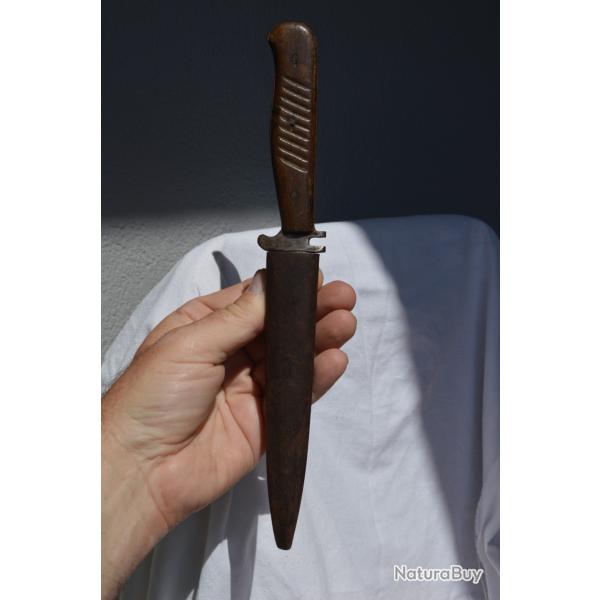 Couteau de tranch�e allemand Grabendolch Lame dentel�e WW1 14/18 1914 Feldzug 1915