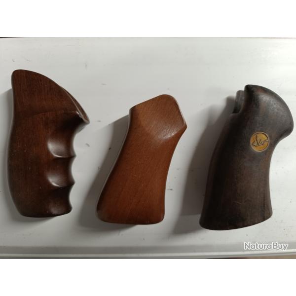 LOT DE 3 POIGNEES DE REVOLVER