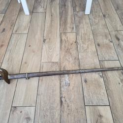 Vend une &eacute;p&eacute;e ann&eacute;e 1800