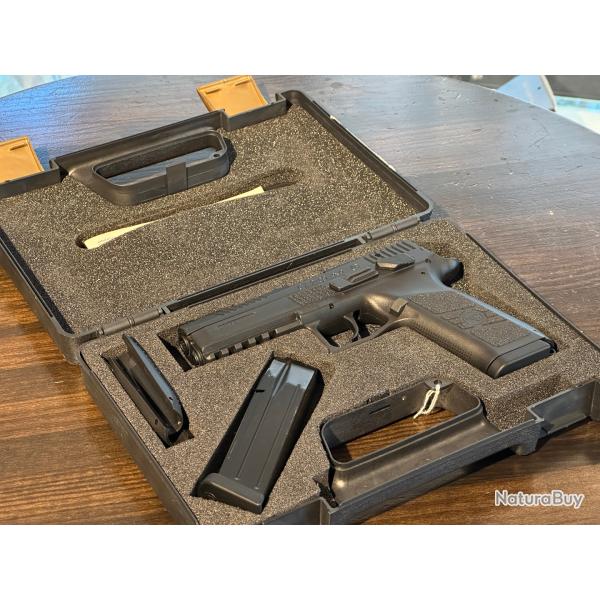 Pistolet CZ P-09