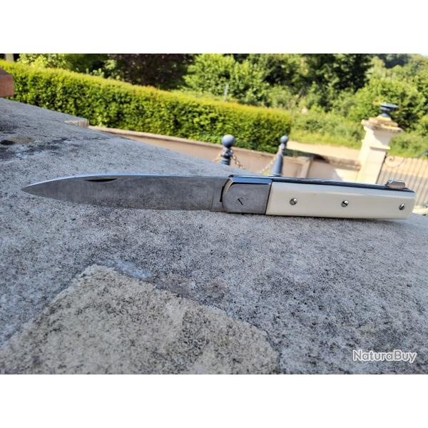 Imposant couteau de chasse MAKINOX