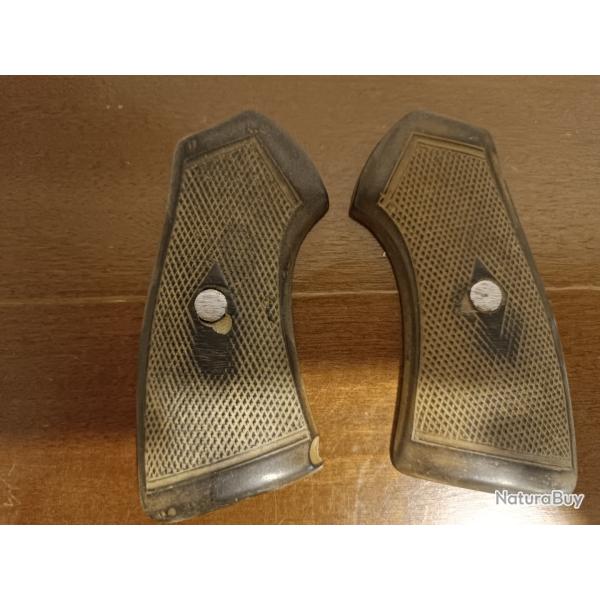 Paire de plaquettes de revolver webley mk VI d originee
