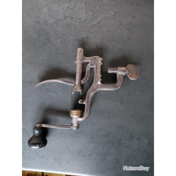 Sertisseur ancien calibre 20