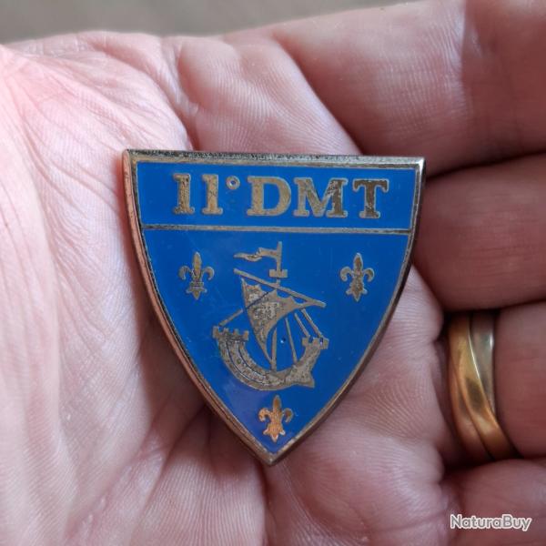 INSIGNE 11 eme DIVISION MILITAIRE TERRITORIALE ( DRAGO - G 2577 )