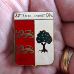 INSIGNE 32 eme COMPAGNIE DIVISIONNAIRE ( FRAISSE - G 2673 )