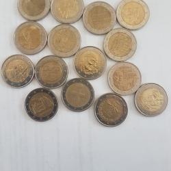 Lot de pi&egrave;ces 2 euros comm&eacute;moratives