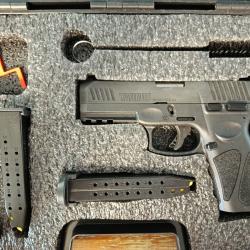 Vends pistolet Taurus G3, servi 2 fois, 300 euros ferme