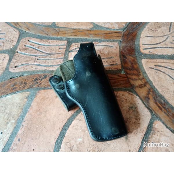 HOLSTER CUIR � r�parer