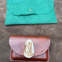 cartouchi&egrave;re cuir artisanale