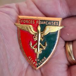 INSIGNE FFA FORCES FRANCAISES EN ALLEMAGNE ( DRAGO - G 803 )