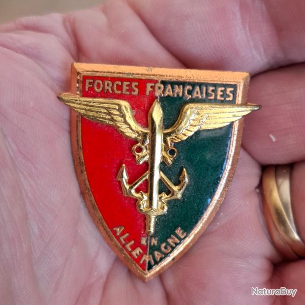 INSIGNE FFA FORCES FRANCAISES EN ALLEMAGNE ( DRAGO - G 803 )
