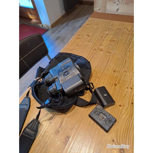 Jumelle vision thermique accolade lrf xp50
