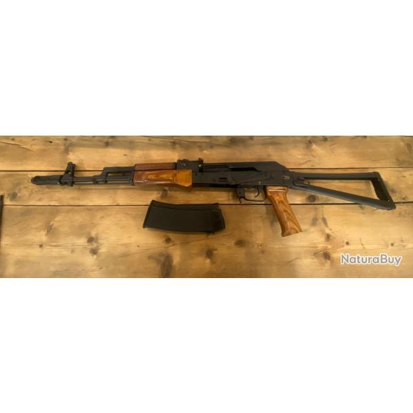 IZHMASH mod�le SAIGA calibre 223 ,crosse repliable tres bel �tat A SAISIR