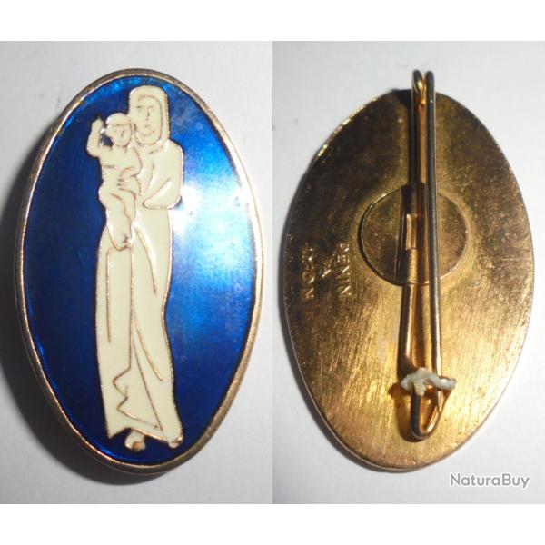 VINTAGE INSIGNE BROCHE EPINGLETTE RELIGIEUSE CATHOLIQUE EMAILLEE VIERGE A L'ENFANT 38mm