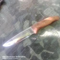 Couteau forg&eacute; artisanal