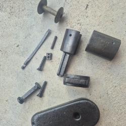 Lot de pi&egrave;ces Mauser 98K non class&eacute;s