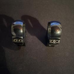 Paire de colliers diam&egrave;tre 25,4 mm avec base haute de 22 mm.
